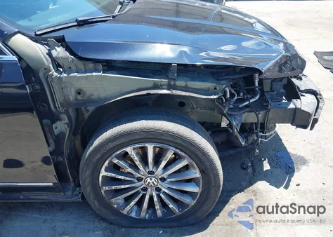 2017 Volkswagen Passat 1.8T Se z USA, uszkodzony, nr VIN 1VWBT7A31HC017849